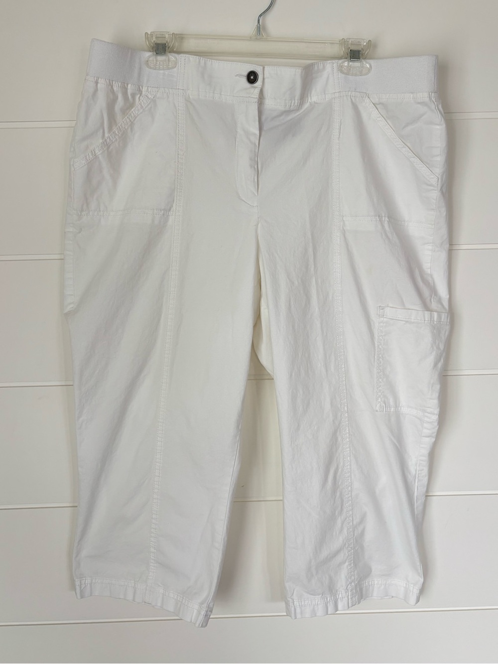 Chico's White Elastic Waist Casual Lightweight Summer Capri Pants Women's Size 3